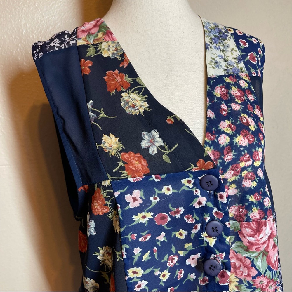 Vintage 90s Floral Patchwork Chiffon Button Front Vest Top - Picture 5 of 6